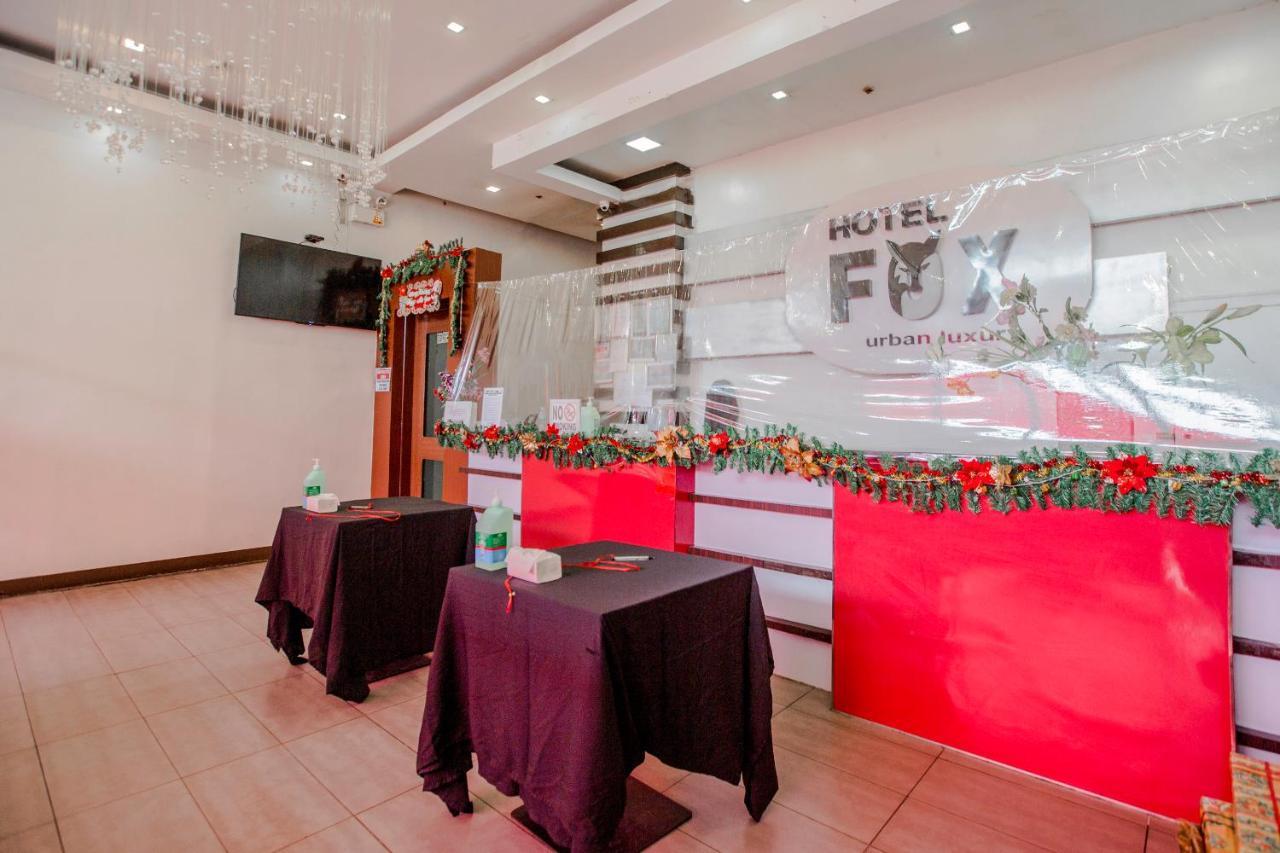 Oyo 637 Fox Hotel Quezon City Extérieur photo